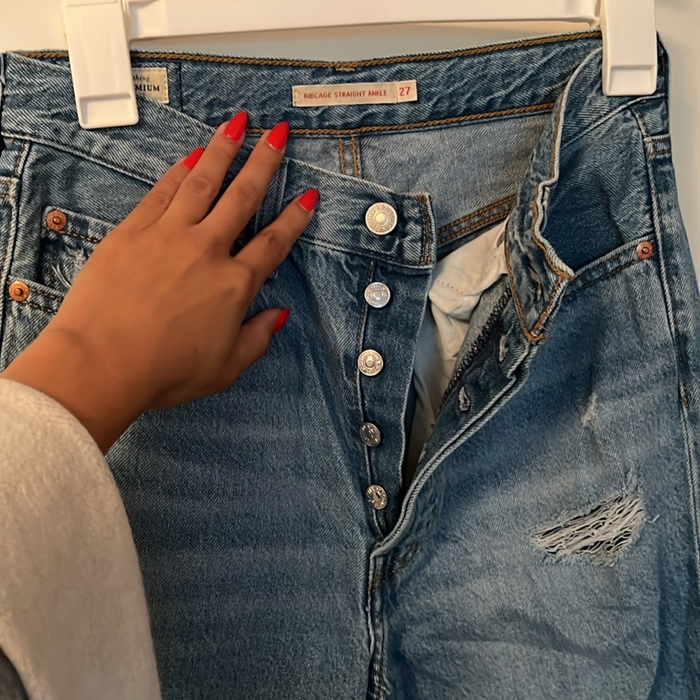 Levi's Blue Ankle Cropped high waist rib cage jeans - Picture 3 of 4